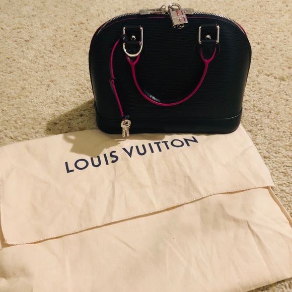 ‼️SOLD‼️ Authentic Louis Vuitton Alma BB Epi Noir - Picture 3 of 8